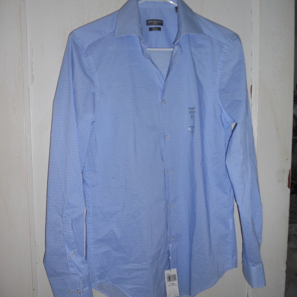 NEW! Van Heusen Long sleeve shirt. Blue Checkered